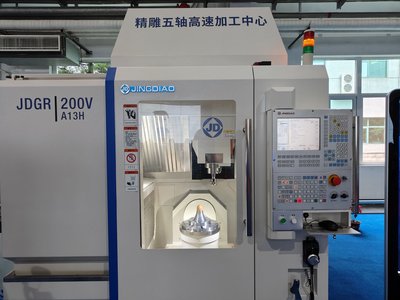 高质量发展调研行丨鸡蛋上雕出二维码,这里的数控机床超精密